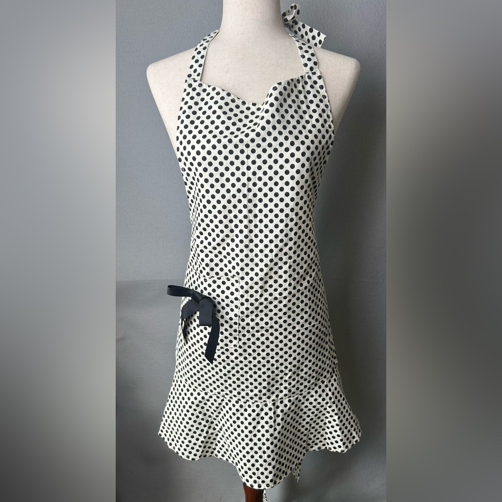 JS Home Black & White‎ Polka Dot Apron Ruffle hem Rockabilly Glamorous Feminine